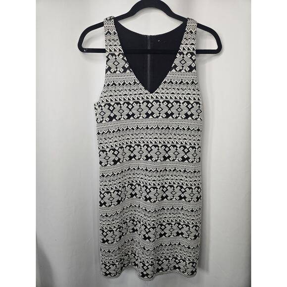 Tart Collections Faux Fur Trim Coat Jacket w/ Matching Dress Black & White Aztec - Picture 3 of 11